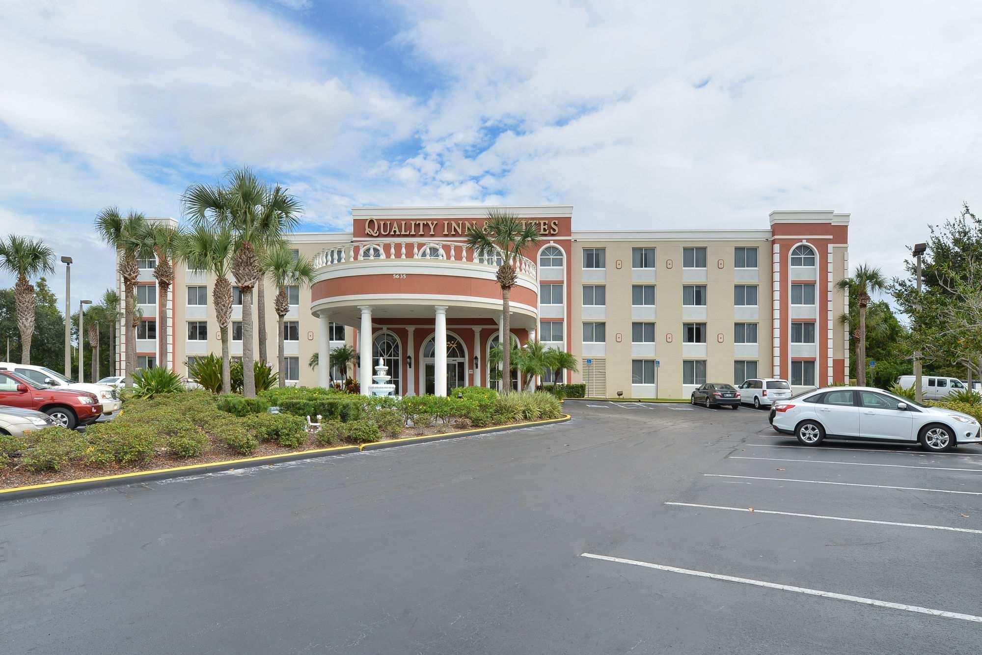 Quality Inn & Suites Near The Theme Parks Orlando Exterior foto