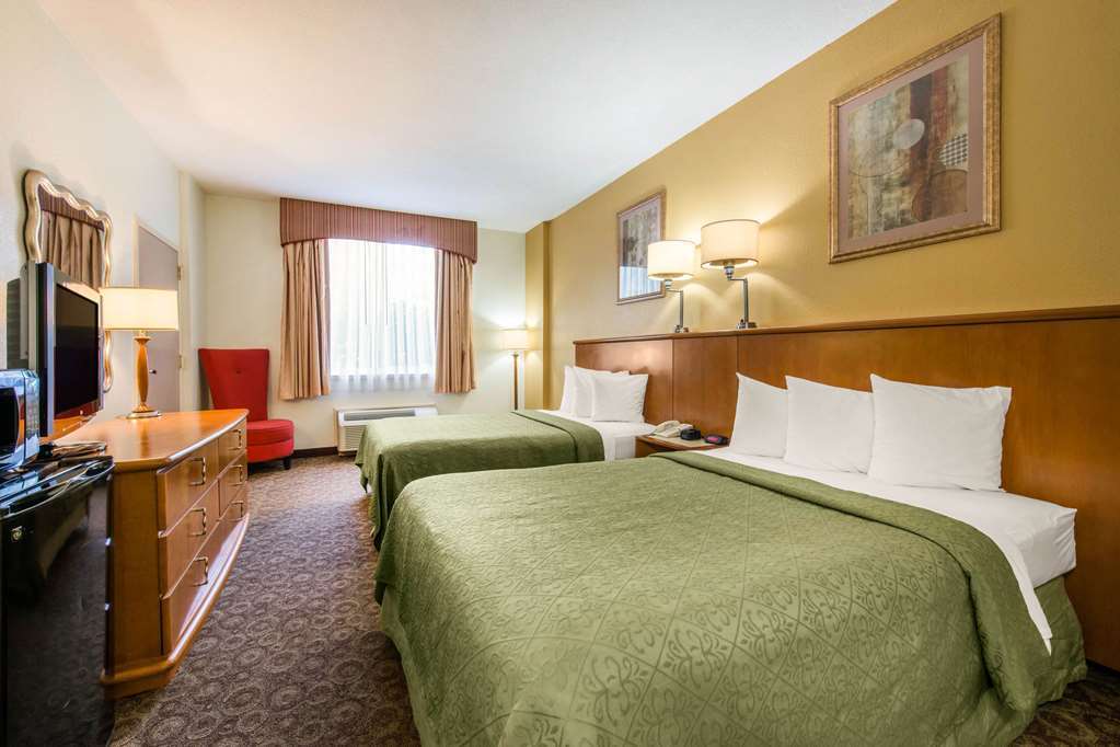 Quality Inn & Suites Near The Theme Parks Orlando Zimmer foto